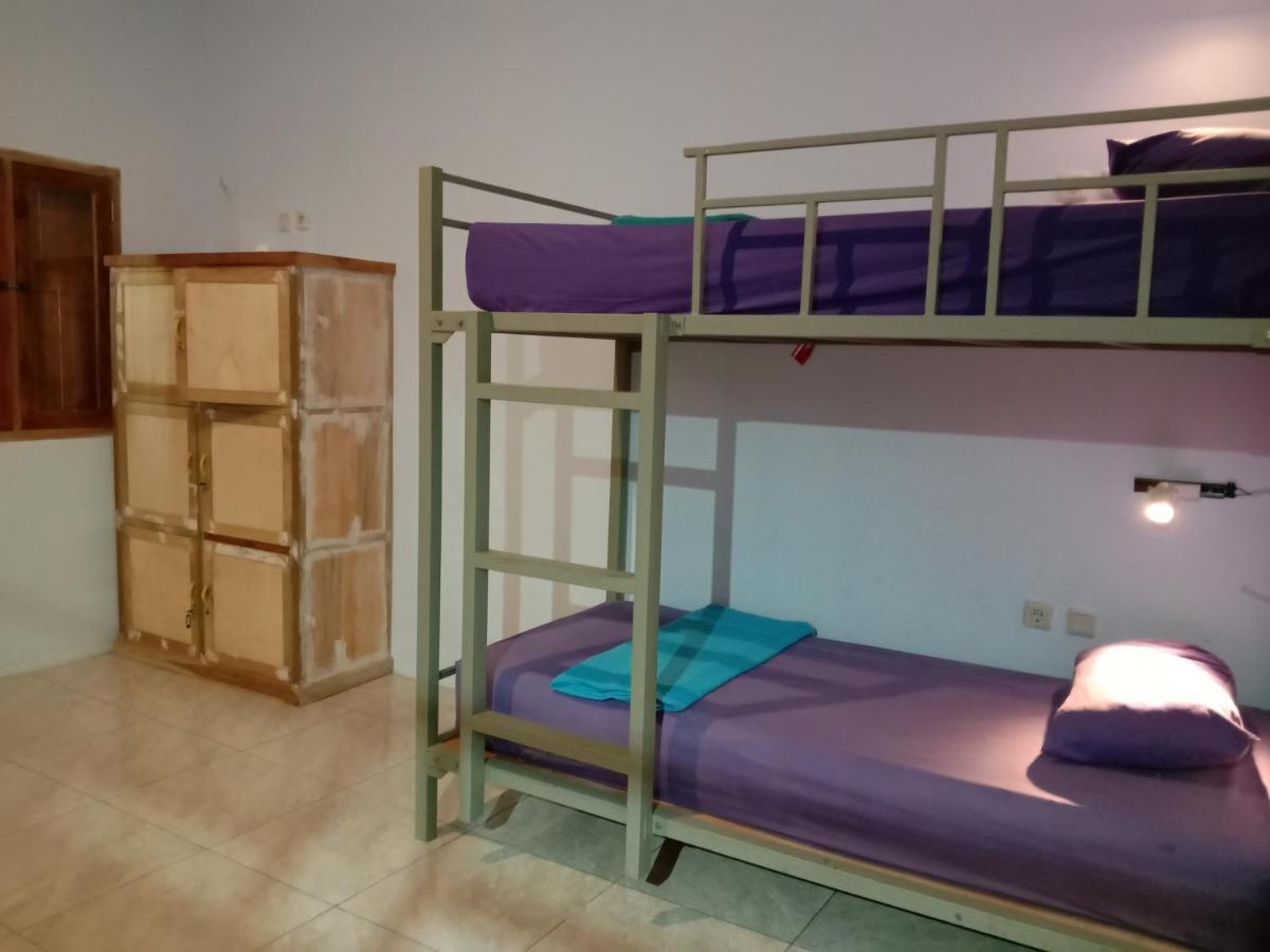 Sentul Hostel Kuta  Екстер'єр фото