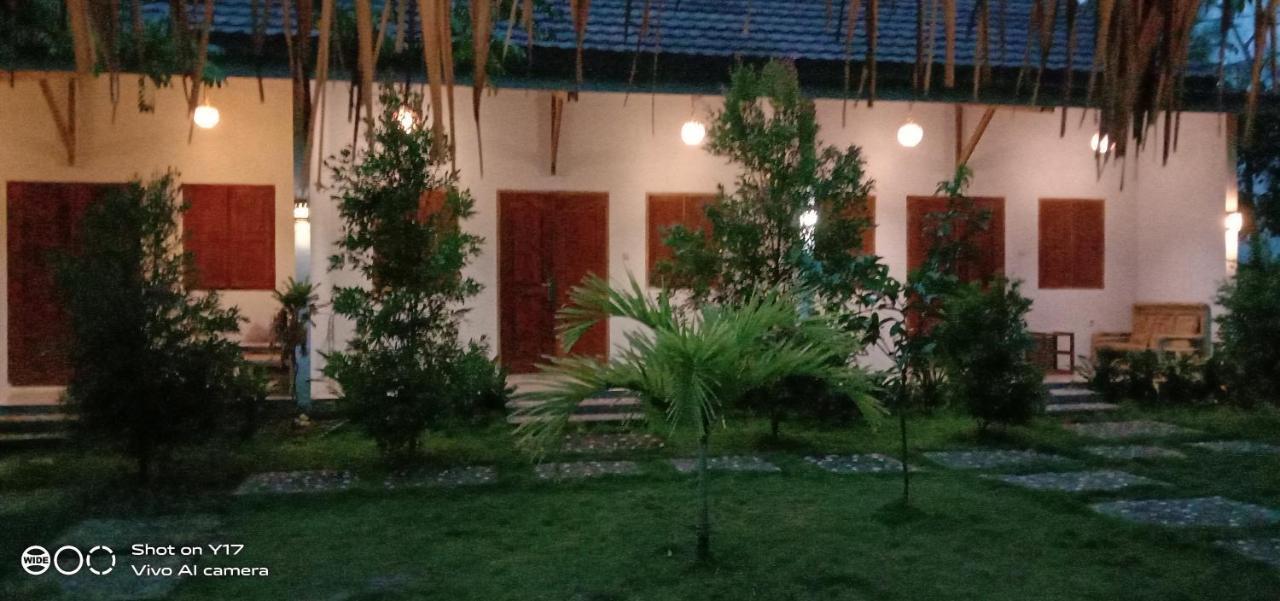 Sentul Hostel Kuta  Екстер'єр фото
