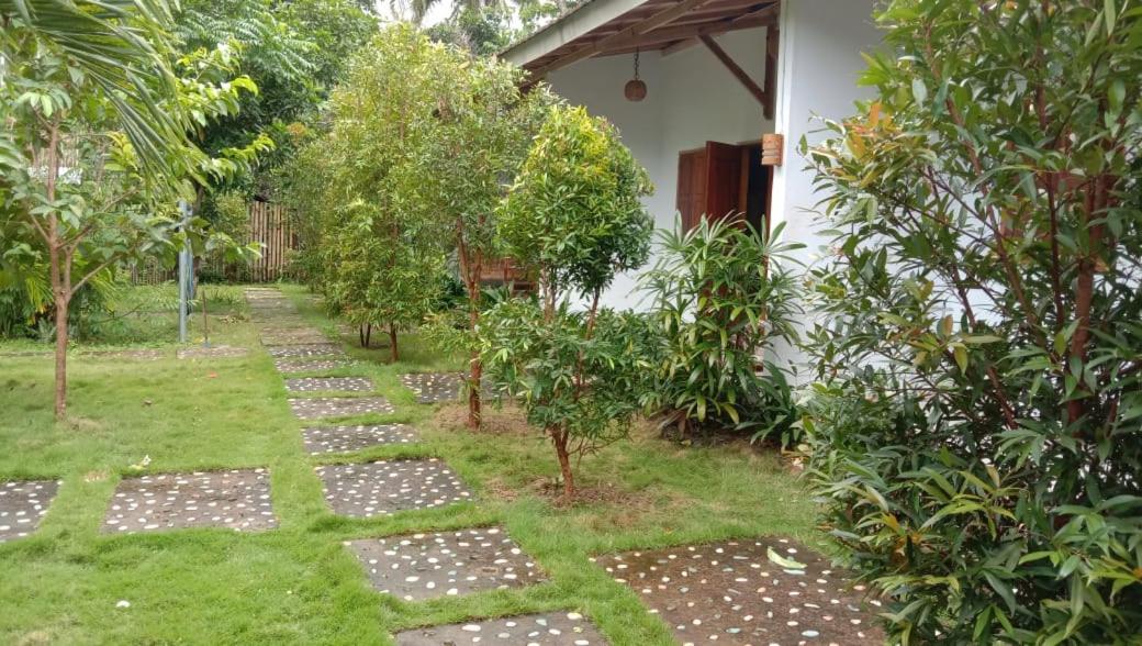 Sentul Hostel Kuta  Екстер'єр фото
